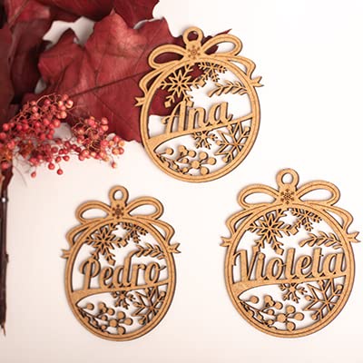 Bolas de Navidad Personalizada - Bolas de Navidad Personalizada con Nombre de Madera - Decoración navideña - Esfera grabada en Madera de máxima Calidad con Cuerda incluida. (Lazo)