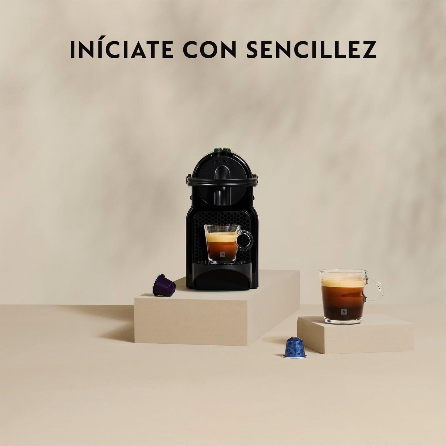 Nespresso De'Longhi Inissia EN80.CW - Cafetera monodosis de cápsulas Nespresso, 19 bares, apagado automático, color crema, Incluye pack de bienvenida con 7 cápsulas