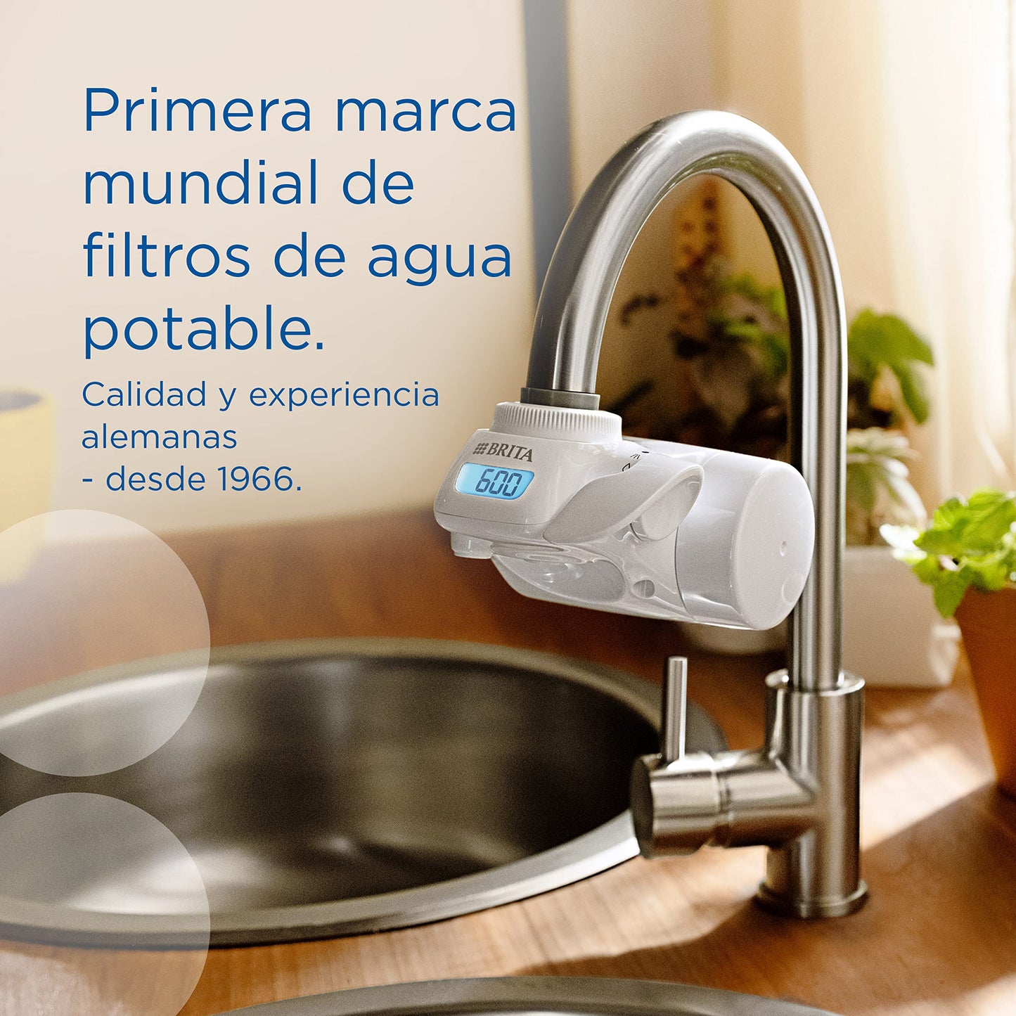 BRITA ON TAP V-MF 1x cartucho de filtro de agua (600L) - agua sostenible, libre de bacterias al 99,99%, sabor mejorado, reduce micropartículas finas, PFAS, metales y sustancias que afectan el sabor.