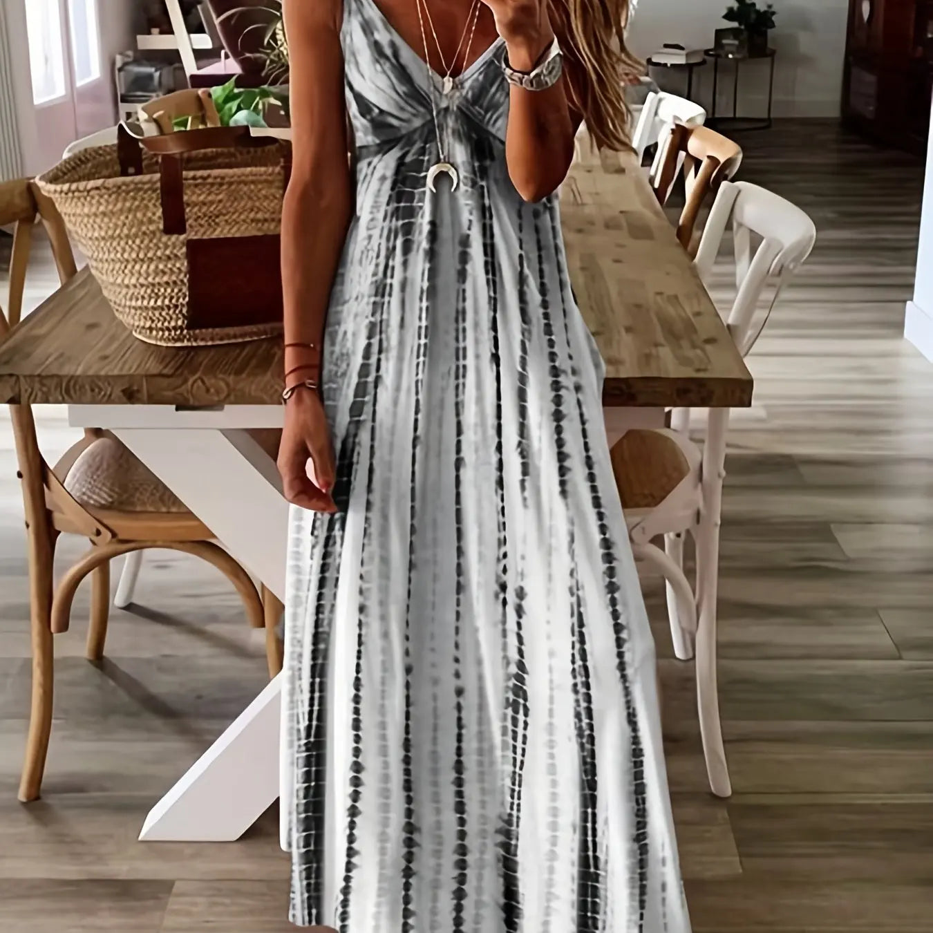 Women's Casual Fashion Loose V Neck Spaghetti Straps Long Dress Fresh Flower Print Maxi Dress Summer Beach Vacation Long Dress