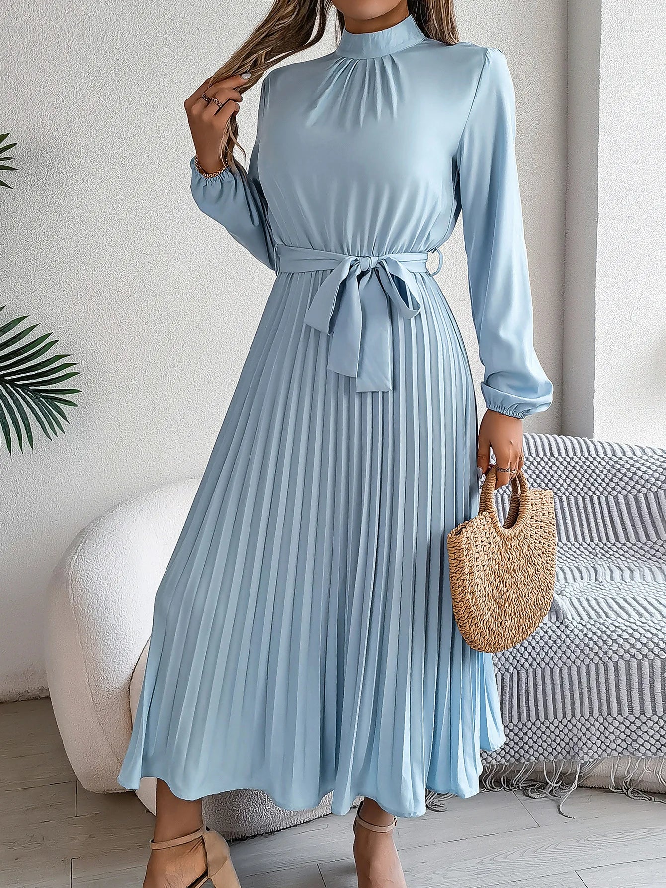 Elegant Women's Solid Color Pleated Lace Up Autumn And Winter Dresses Fashionable Women's Standing Collar Long Sleeved Dress