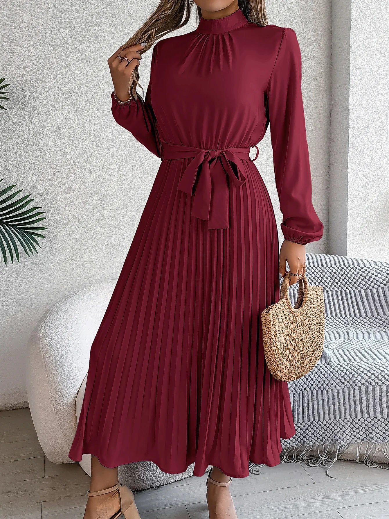 Elegant Women's Solid Color Pleated Lace Up Autumn And Winter Dresses Fashionable Women's Standing Collar Long Sleeved Dress