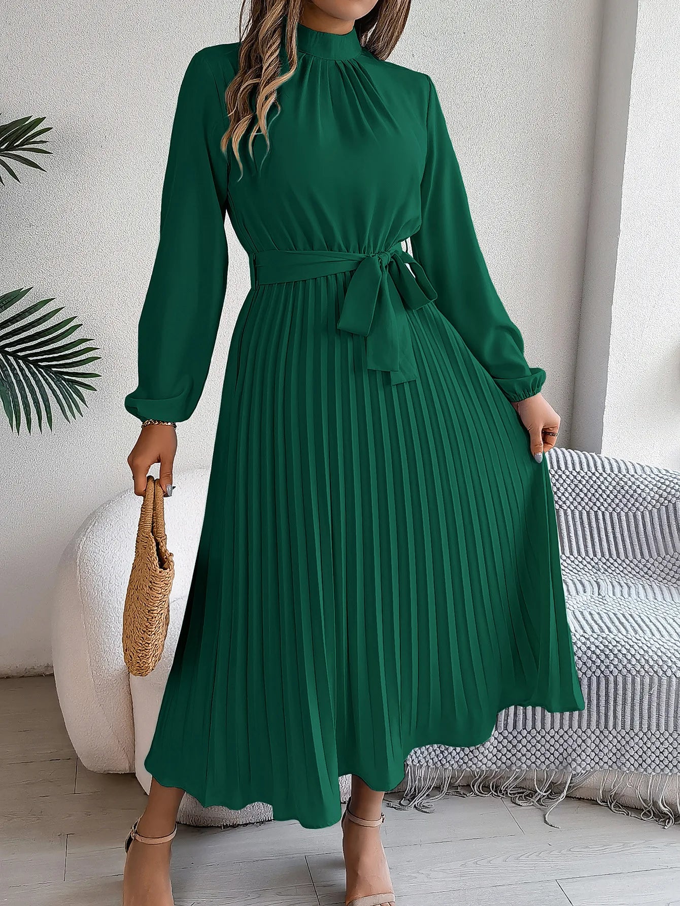 Elegant Women's Solid Color Pleated Lace Up Autumn And Winter Dresses Fashionable Women's Standing Collar Long Sleeved Dress