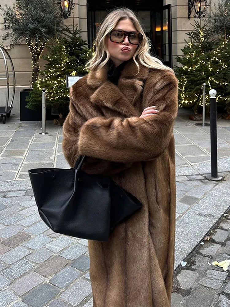 Lapel Collar Fashion Woman Long Sleeves Faux Fur Coat Classic Solid Color Fluffy Warm Overcoat New Lady Winter Street Outerwear