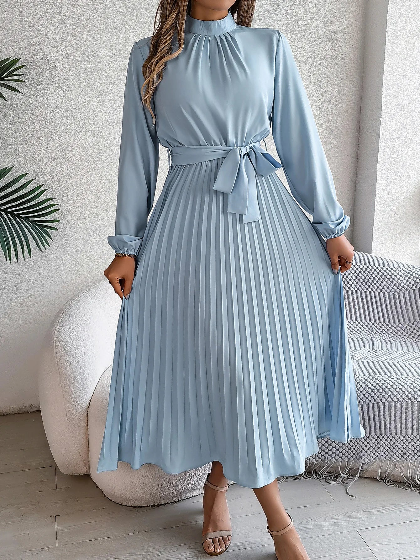 Elegant Women's Solid Color Pleated Lace Up Autumn And Winter Dresses Fashionable Women's Standing Collar Long Sleeved Dress