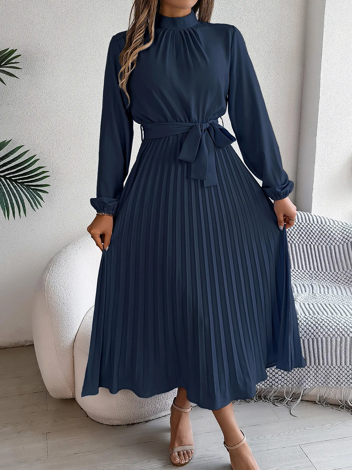 Elegant Women's Solid Color Pleated Lace Up Autumn And Winter Dresses Fashionable Women's Standing Collar Long Sleeved Dress